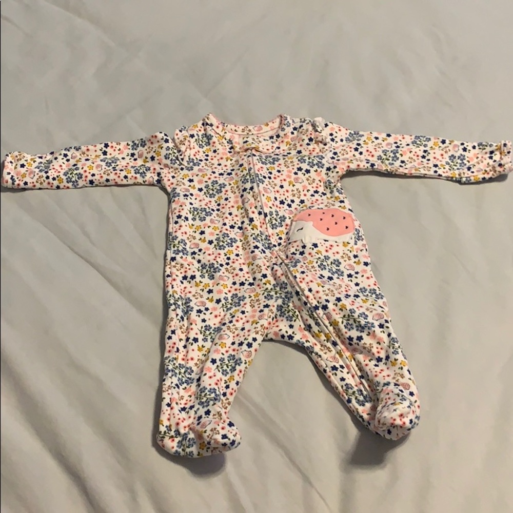 Never worn new born pjs
